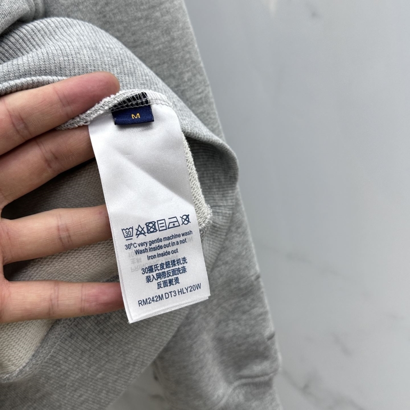 l0vis Vvtt0n hoodies